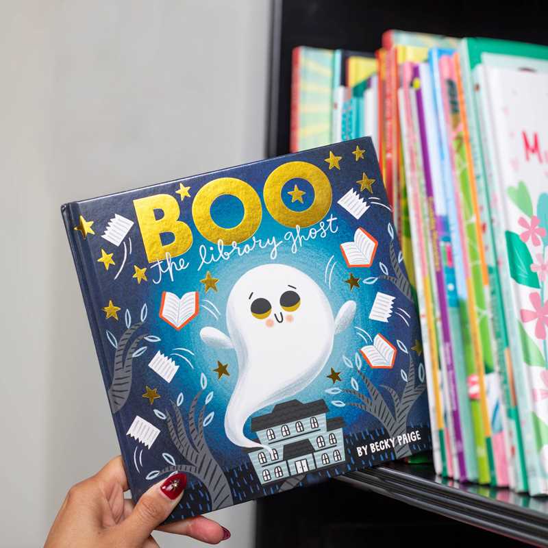 Boo the Library Ghost by Becky Paige