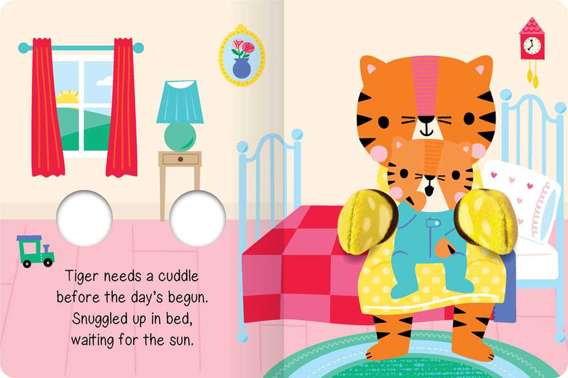 Cuddle Time: Finger Puppet Book by