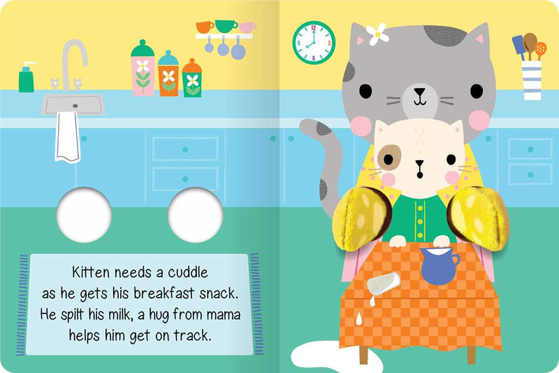 Cuddle Time: Finger Puppet Book by