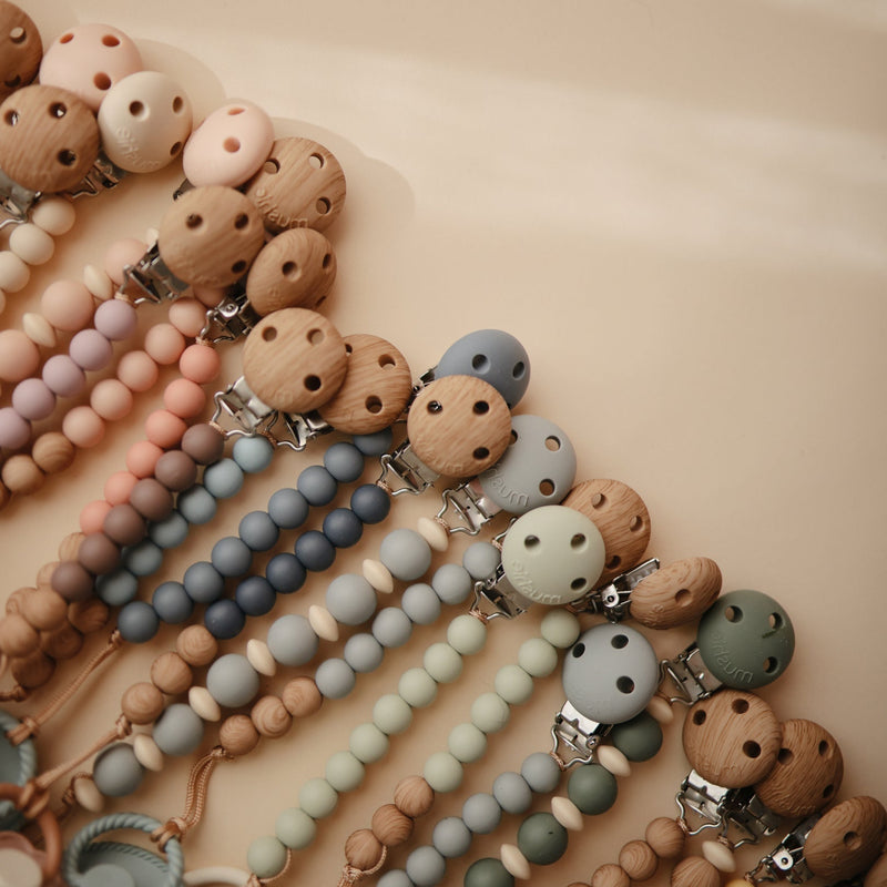 Mushie Silicone Pacifier Clip | Hera