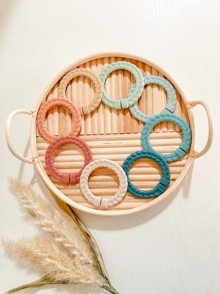 Ritzy Rings Linking Ring Set - Rainbow